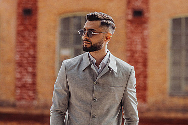 Мужской костюм двойка серого цвета  в стиле кэжуал