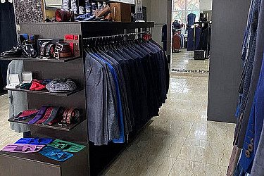 Фото магазина мужских костюмов в Краснодаре