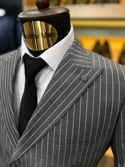 Костюм MIR 2-ка Серый в полоску двубортный